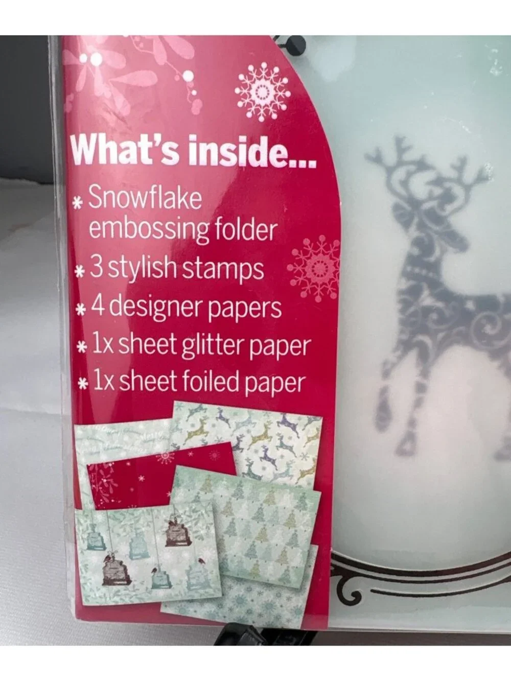 Jennifer Ellory unleash festive
